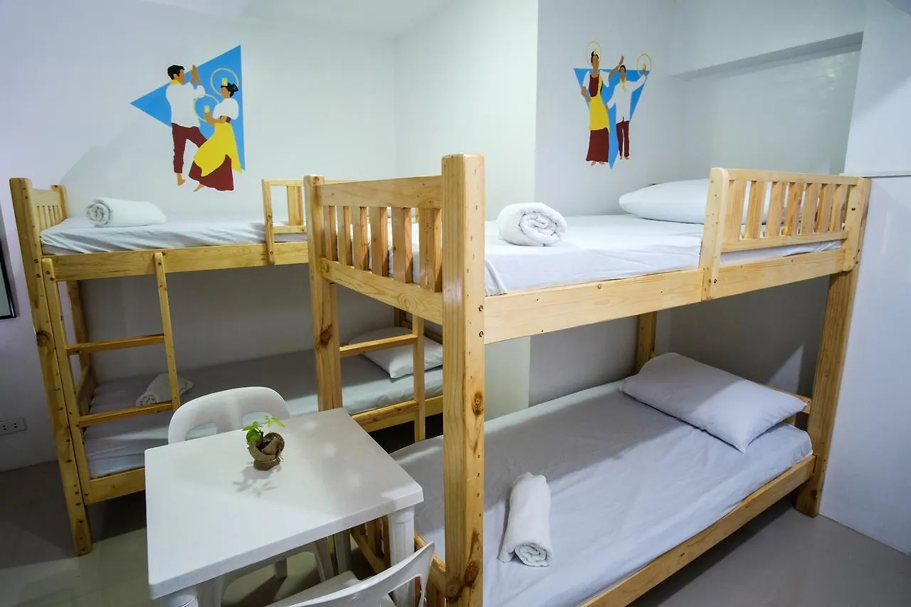 Frank Lloyd Apartelle Manila Apartament